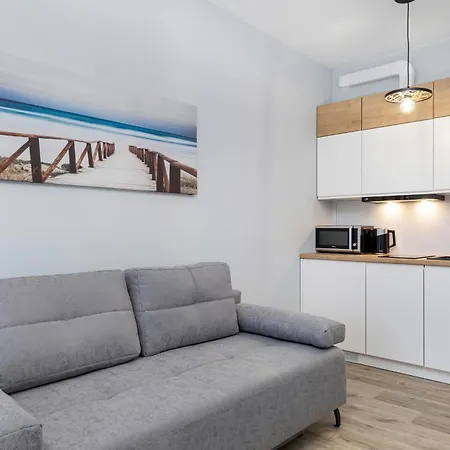 Portowa 18 Etna Polonia -jantar Daire