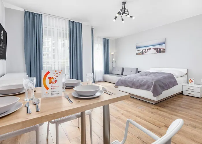 Portowa 18 Etna Polonia -jantar