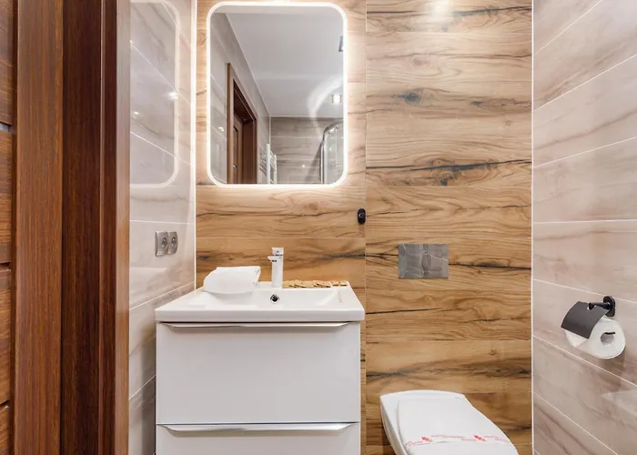 Portowa 18 Etna Polonia -jantar * Колобжег