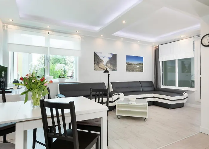 Portowa 18 Etna Polonia -jantar * Колобжег